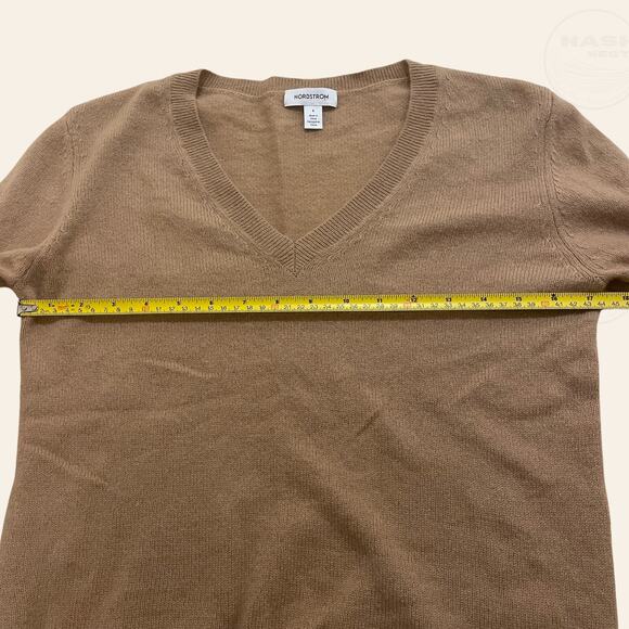 Nordstrom S Cashmere V-Neck Sweater | Soft Tan Beige, Classic, Minimalist - Picture 8 of 8